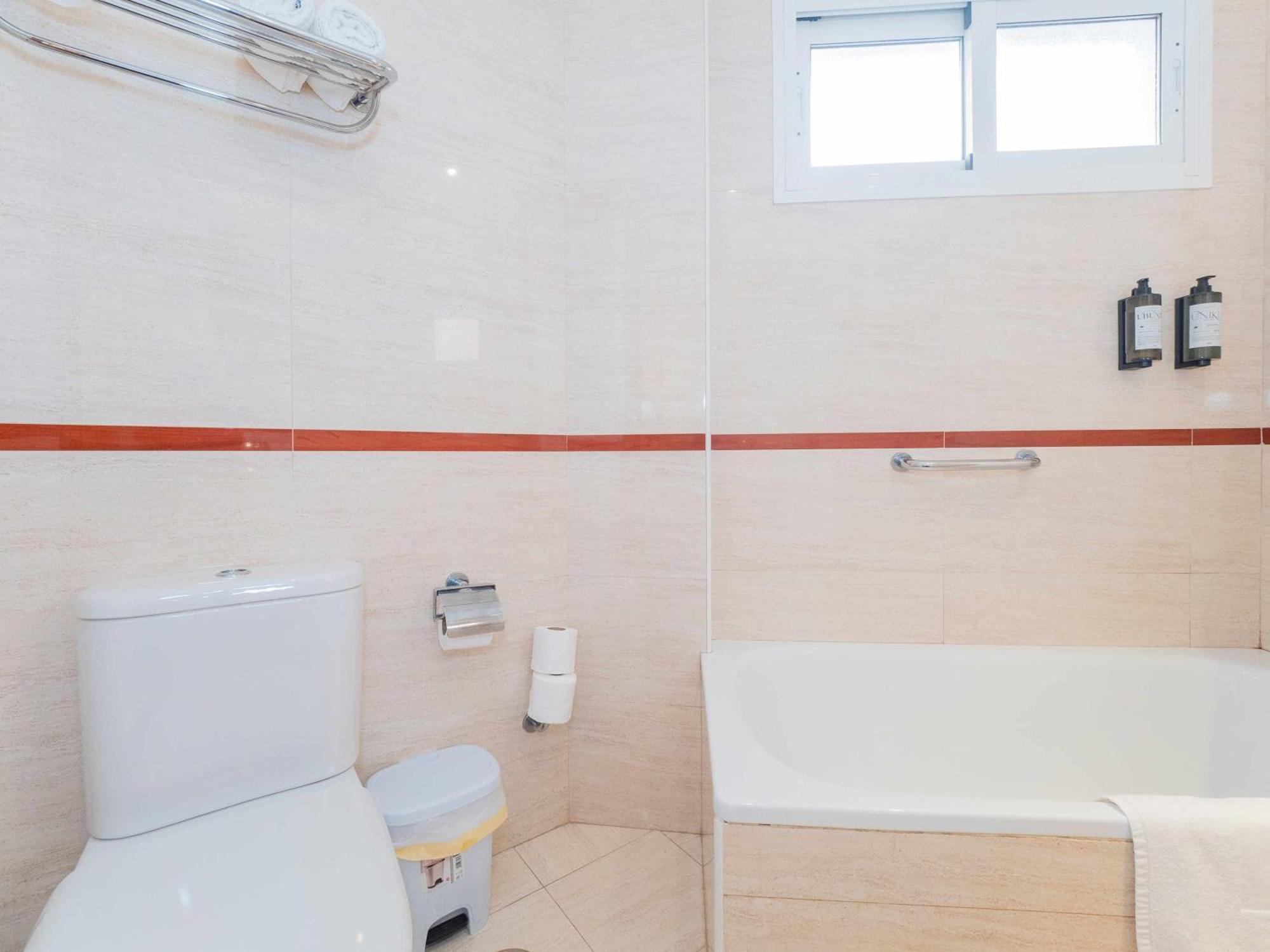 Nuevo Con Piscina Y Parking En La Playa Apartment Torre de Benagalbon Exterior photo
